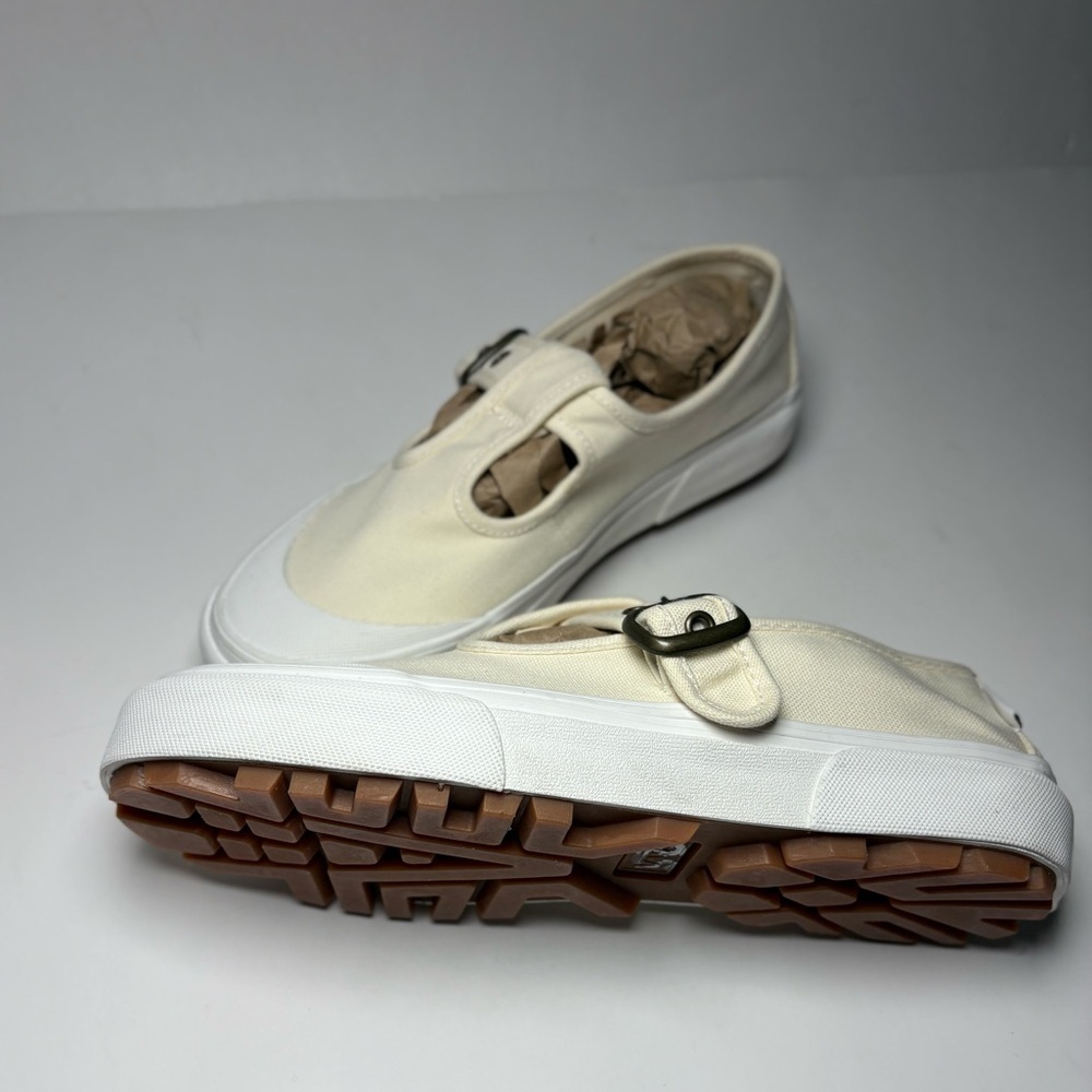 Vans Women's Cream Canvas Sneakers - Picture 11 of 16